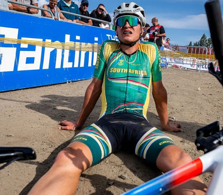Luke Moir celebrating victory in an international competition